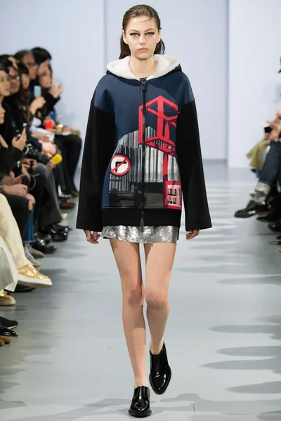 Look 5